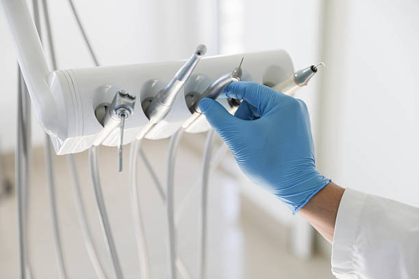 Professional Wisdom Tooth Removal technician working in St. Augusta, MN